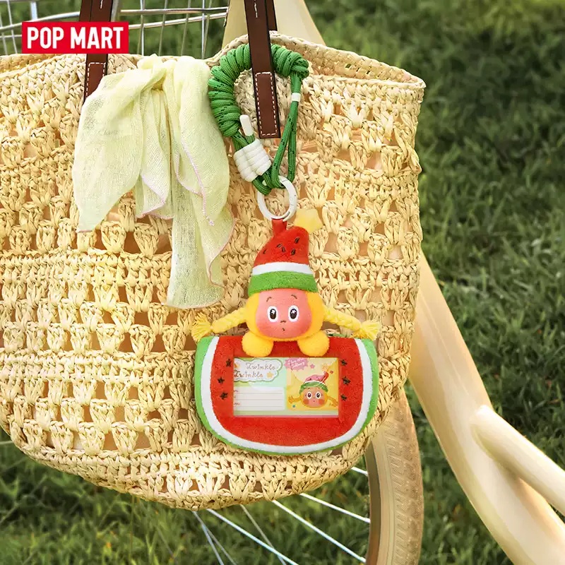 POP MART Twinkle Twinkle Live  - Action Figure Stand review and price